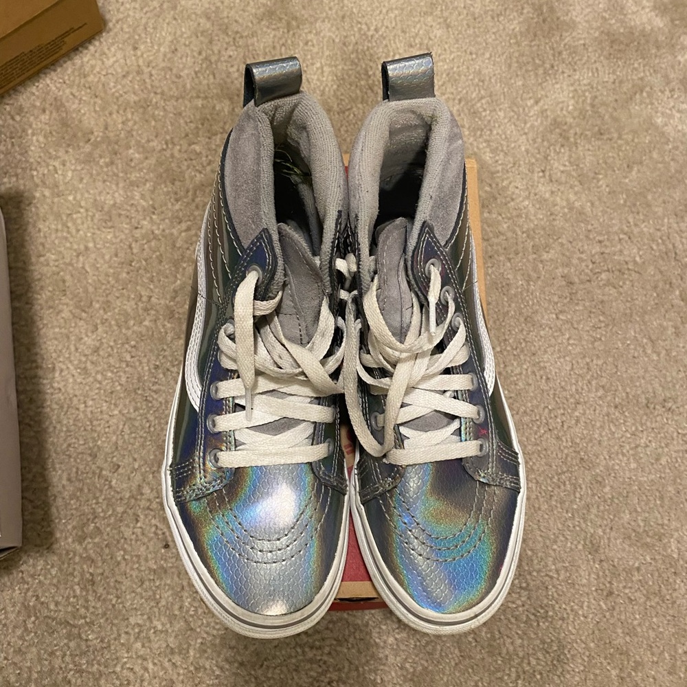 SK8- Hi MTE vans